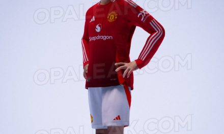 Les nouveaux maillots de foot de Manchester United 2024-2025